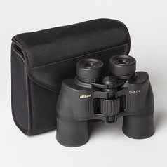 NIKON Aculon A211 8x42